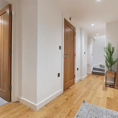 Apartment 3 Bedroom Duplex In Jewellery Quarter *